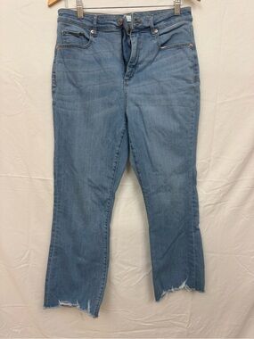 Classic Light Blue Women's Kick Crop Jeans